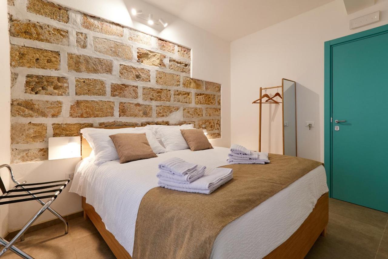 La Casa Di Chele Hotel Palermo Buitenkant foto