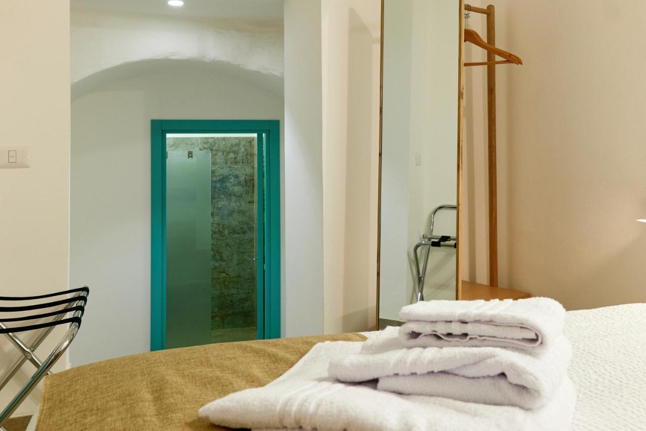 La Casa Di Chele Hotel Palermo Buitenkant foto